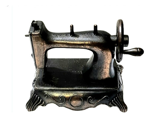 Sacapuntas Antiguo Máquina De Coser,4x7 Cm. Metal Cobreado (Usado)