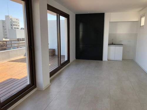 Imagen 23 de 28 de Departamento - La Plata