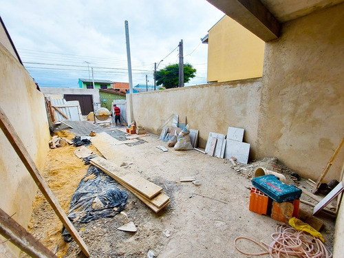 Oportunidade Lindo Sobrado À Venda, Com 02 Quartos, Em Rua Tranquila No Bairro Novo B, No Sitio Cercado. - Ca01142 - 68897332