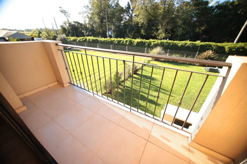 Venta Casa Barrio Maria Victoria - Acepta Permuta