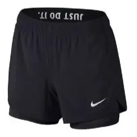 Short nike con calza hotsell