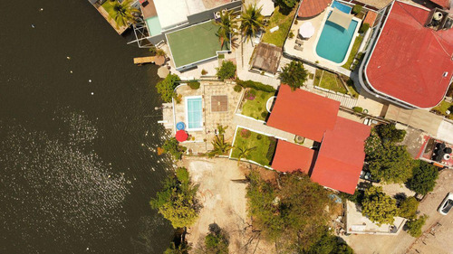 Casa A Orilla Del Lago De Tequesquitengo