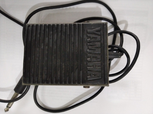 Imagen 2 de 2 de Pedal Para Teclado Yamaha Usado
