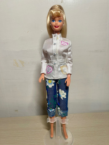 Barbie Elegante Con Cabello Largo (Usado)