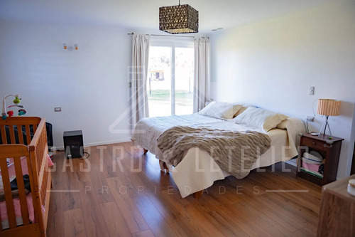 Hermosa Casa En Parcela