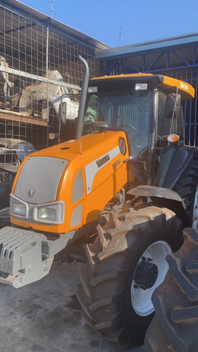 Imagem 1 de 2 de Trator Bm100 - 2014