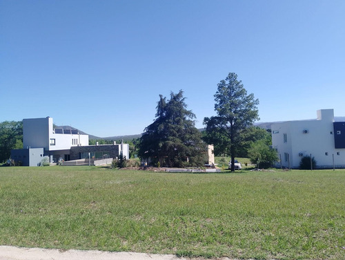 Terreno En Venta Carlos Paz Golf Country Club - Primera Etapa - Seguridad! Oportunidad !!