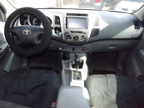 Toyota Hilux .