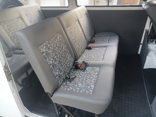 Volkswagen Kombi 1.4 Standard Total Flex 3p