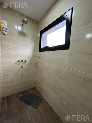Venta Casa 6 Ambientes Con Cochera En Wilde