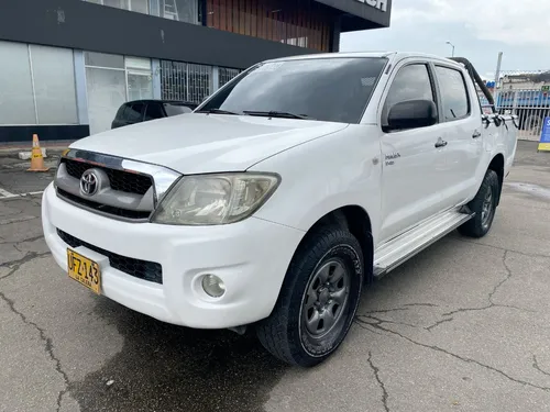 Toyota Hilux 2.5 Mt