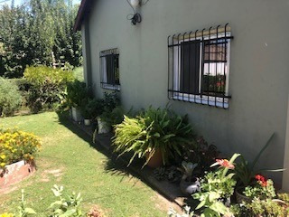 Chalet Para Reciclar En Hermoso Terreno En La Reja