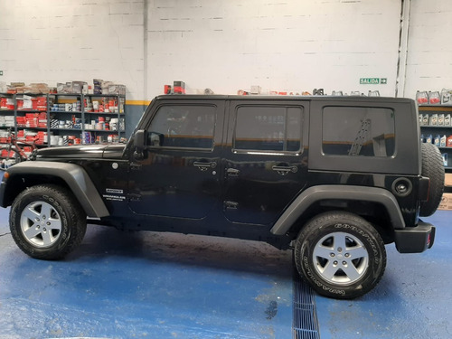 Jeep Wrangler Unlimited At 3.8 V6 2011