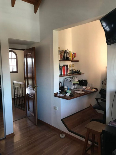 Imagen 4 de 25 de Casa 5 Ambientes Banfield