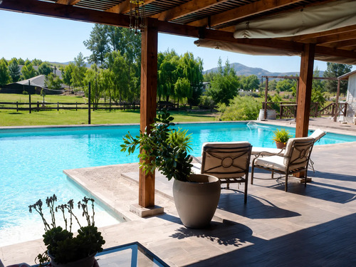 Parcela De 5000m2 Con Casa De 220m2 3d 2b Y Piscina Comalle