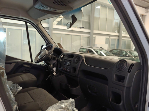Imagen 3 de 18 de Renault Master Minibús