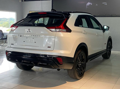 Mitsubishi Eclipse Cross 1.5 Hpe Black Turbo Cvt 5P