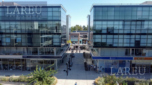 Local A Estrenar En Officia Pilar - Life