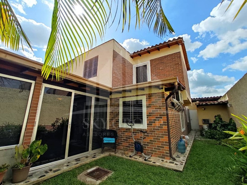 Imagen 20 de 22 de Yosmar & Fernando Venden Townhouse En El Rincón, Res. Villa Orense. Lemth - 158 Solo Clientes