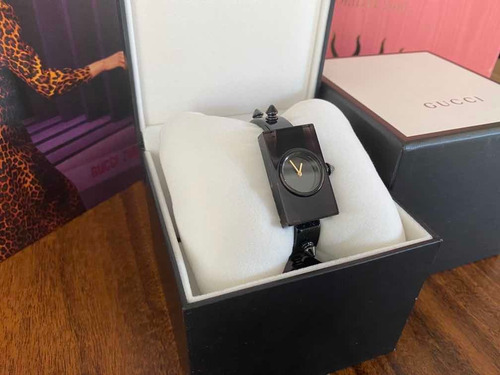 Relógio Preto Spikes - Gucci