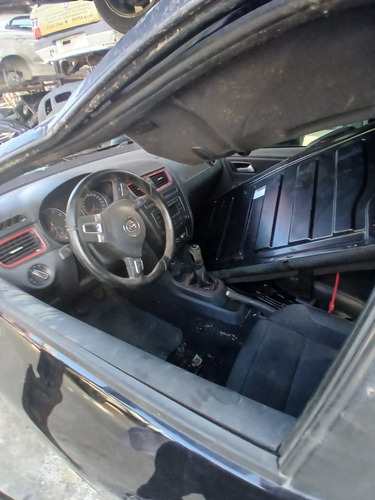 Volkswagen Fox 1.6 Vht Total Flex 5p