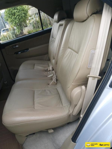 Toyota Fortuner Automática