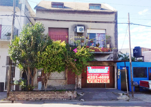 Ph De 3 Ambientes Con Patio Y Terraza !!!