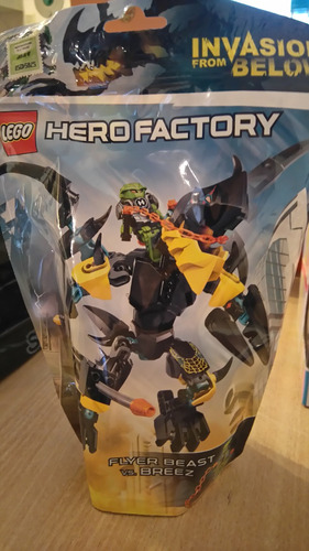 Lego Hero Factory Flyer Beast Vs. Breez 44020