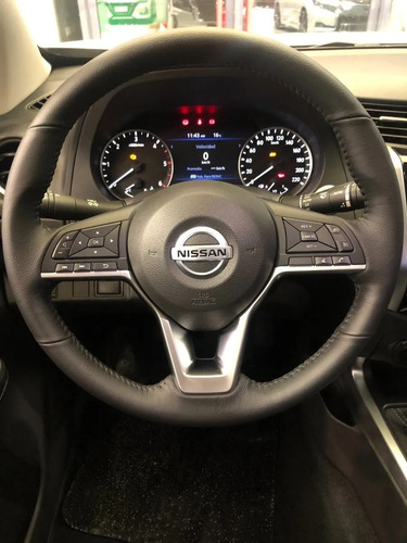 Imagen 24 de 25 de Nissan Frontier Xe 4x4 Manual 2022
