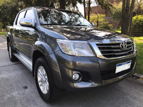 Toyota Hilux Srv