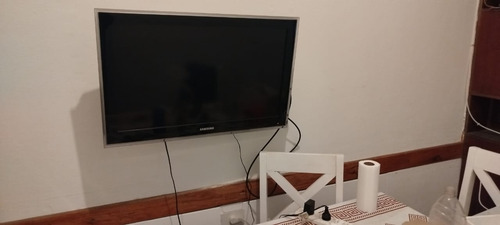 Televisor Samsung Lcd - Pantala 32'' (Usado)
