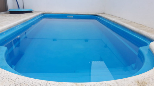 Venta Casa 4 Amb. C/pileta Hurlingham/ Bajo Valor