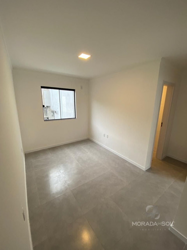 Imagem 3 de 7 de Casa Geminada Em Alto São Bento - Itapema - 4012