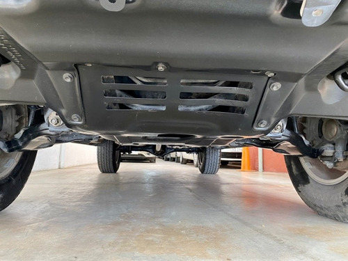 Imagen 10 de 13 de Toyota Hilux 2013 3.0 Cd Srv I 171cv 4x2