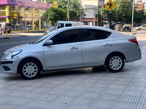 Imagen 8 de 15 de Nissan Versa 2016 1.6 Sense Mt