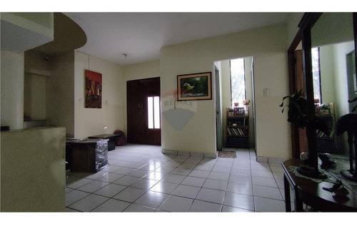 Imagen 1 de 8 de Casa En Zona Cmercial