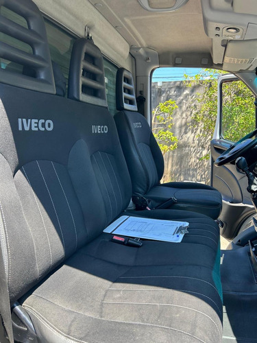 Iveco Daily Chasis 3.0 35S14 3450 Cab. Simples 2P