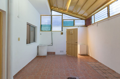 Ph 2 Ambientes Con Patio / Acepta Permuta