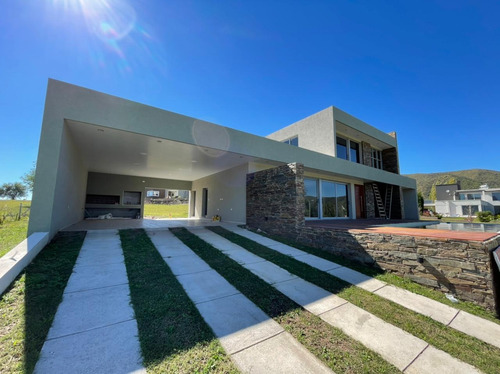 Casa 3 Dormitorios Venta Country Golf Carlos Paz