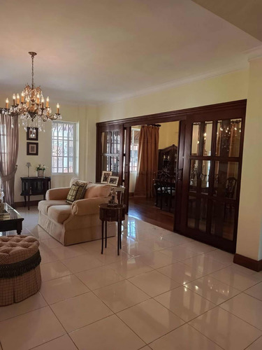 Vendo Apartamento De 3 Habitaciones En Mirador Norte