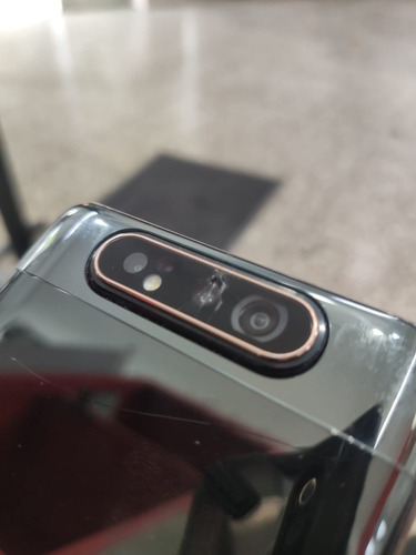 Imagen 2 de 4 de Celular Samsung A80 128gb 8ram Astillado
