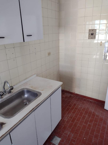 Imagen 2 de 5 de Venta 1 Ambiente Apto Profesional En Liniers Oportunidad