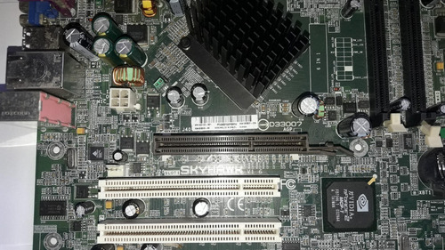 Kit Placa Mãe Skyhawk D33007 - Proc E Cooler - Com Defeito (Usado)