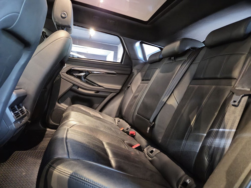 Land Rover Range Rover Evoque 2.0 P250 R-DYNAMIC SE AWD