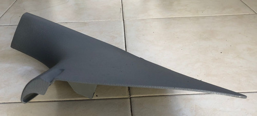 Moldura Pisa Alfombra Del Der Vw Jetta A4 Aut Americano 2002 (Usado)