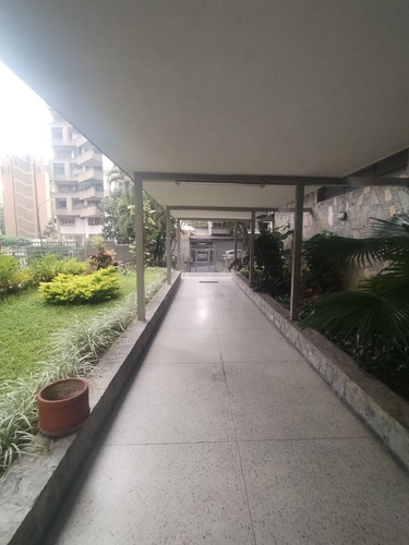 Alquilo Apartamento En Las Palmas. Desocupado 3h/2b/1p