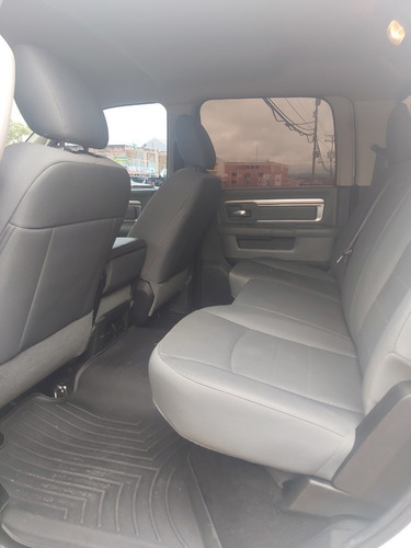 Imagen 7 de 14 de Dodge Ram Automática 4x4