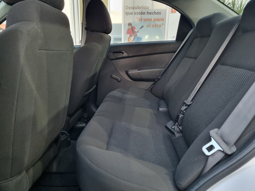 Imagen 11 de 13 de Chevrolet Aveo Paq J Ls Automatico