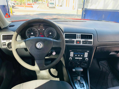 Imagen 9 de 12 de Volkswagen Jetta Clásico Trendline Automatico