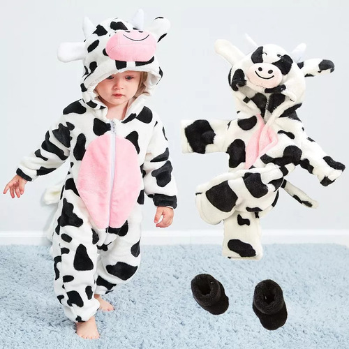 Um Macacão De Pijama, Capuz, Macacão, Estampa De Bebê, Vacas